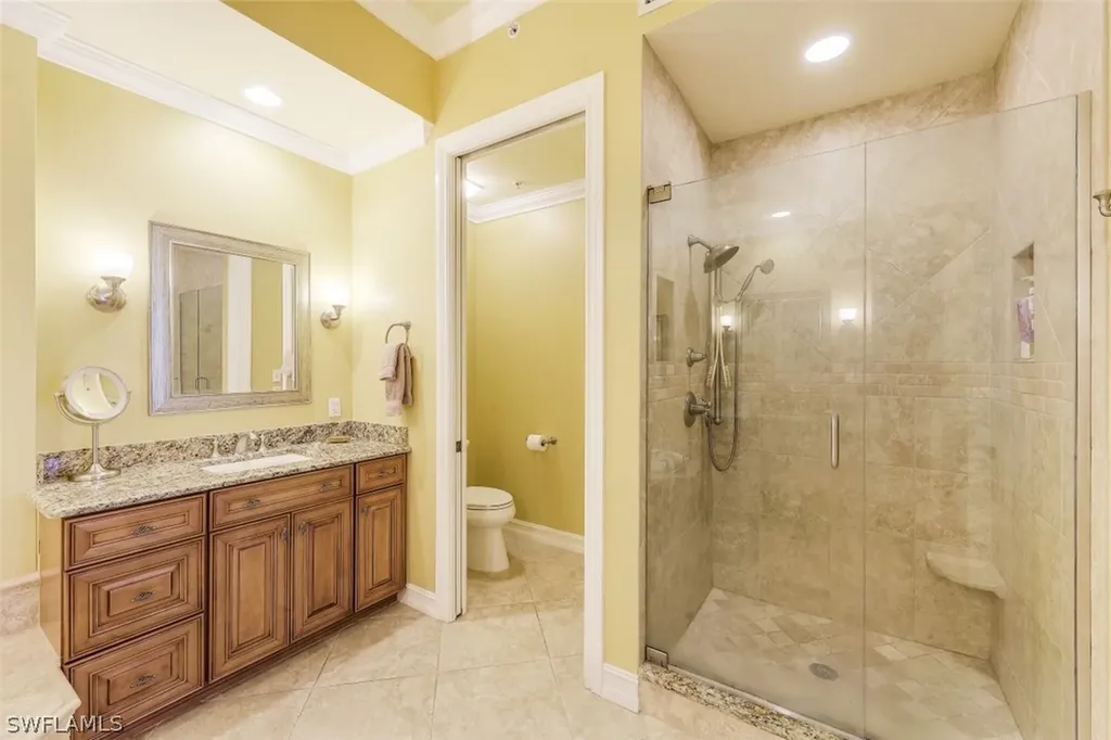 830 Sailaway Lane Naples FL 34108