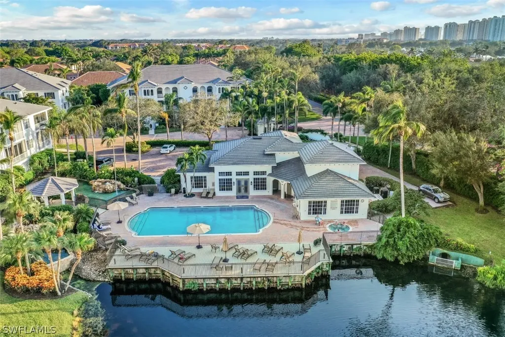 830 Sailaway Lane Naples FL 34108