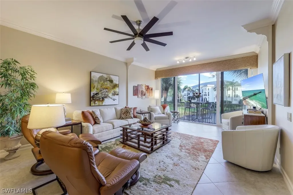 830 Sailaway Lane Naples FL 34108