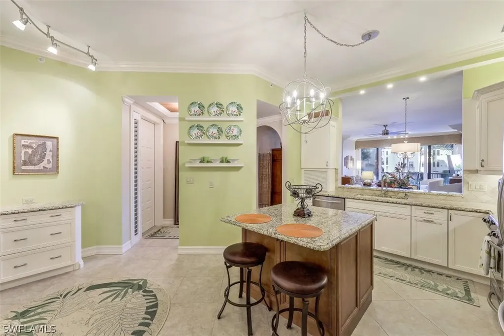 830 Sailaway Lane Naples FL 34108