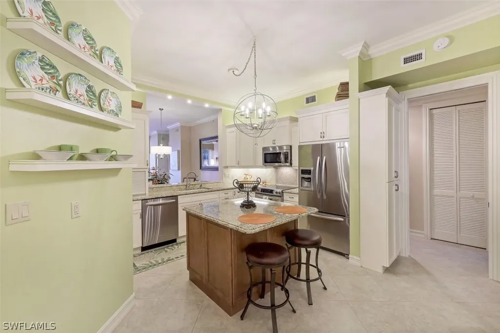 830 Sailaway Lane Naples FL 34108