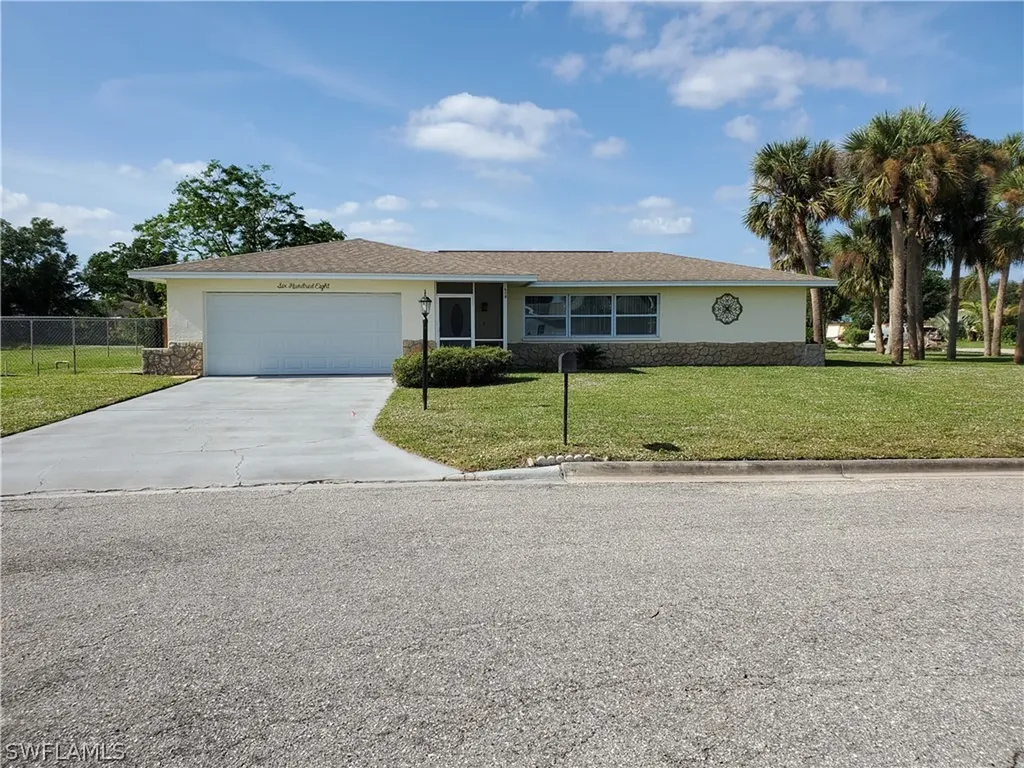608 Grandview Court Lehigh Acres FL 33936