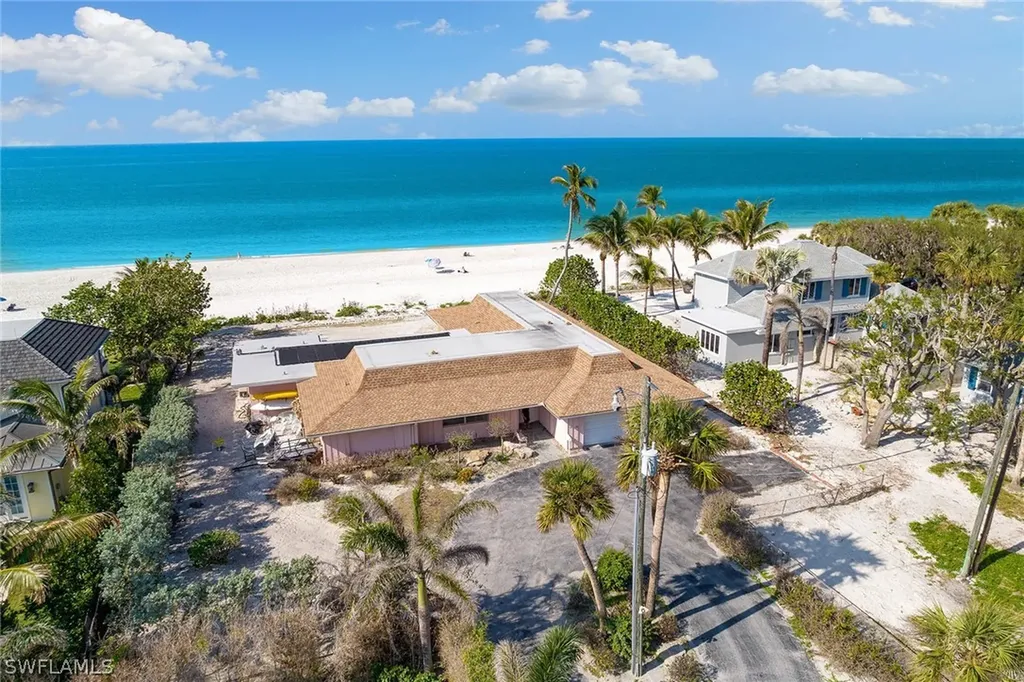 1050 Gulf Shore Boulevard S Naples FL 34102