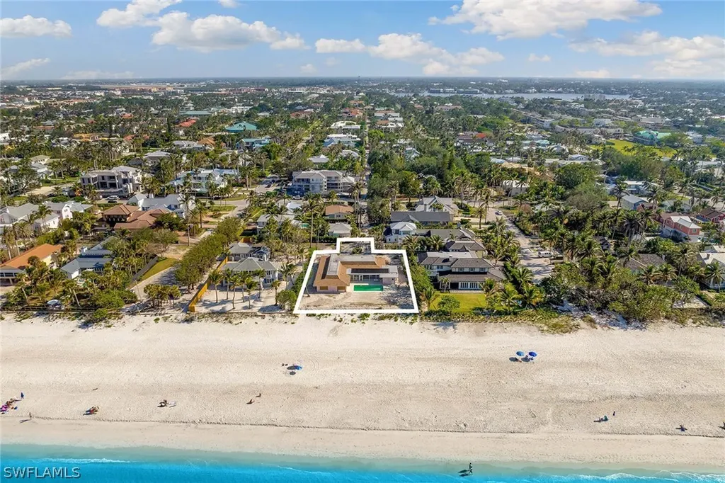 1050 Gulf Shore Boulevard S Naples FL 34102