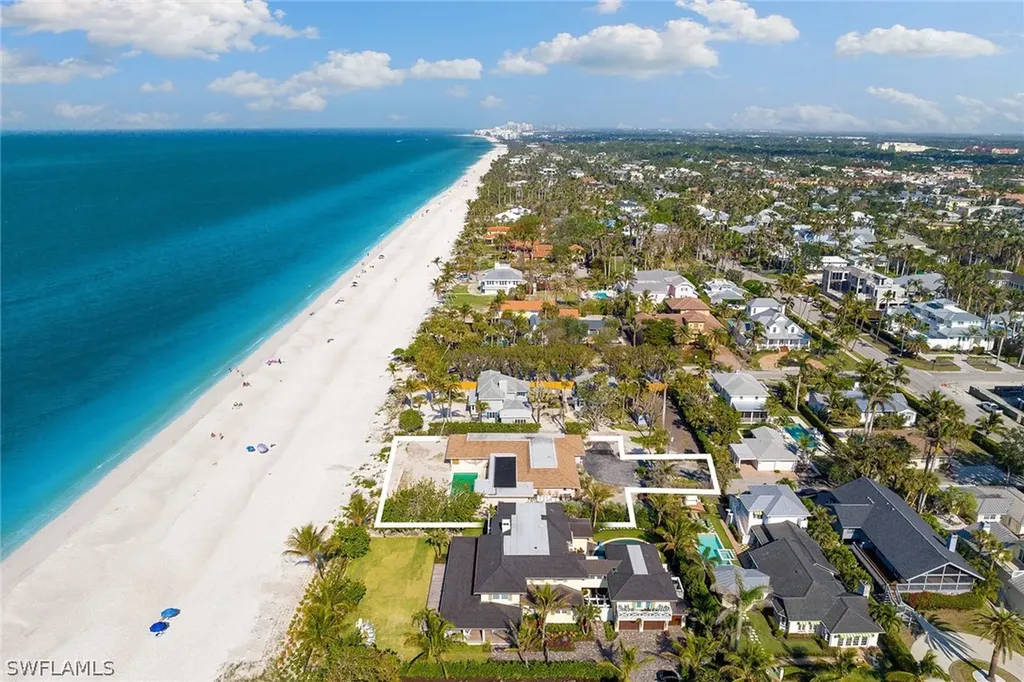 1050 Gulf Shore Boulevard S Naples FL 34102