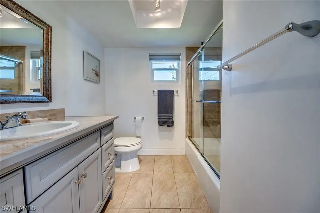 4113 SE 9th Court Cape Coral FL 33904