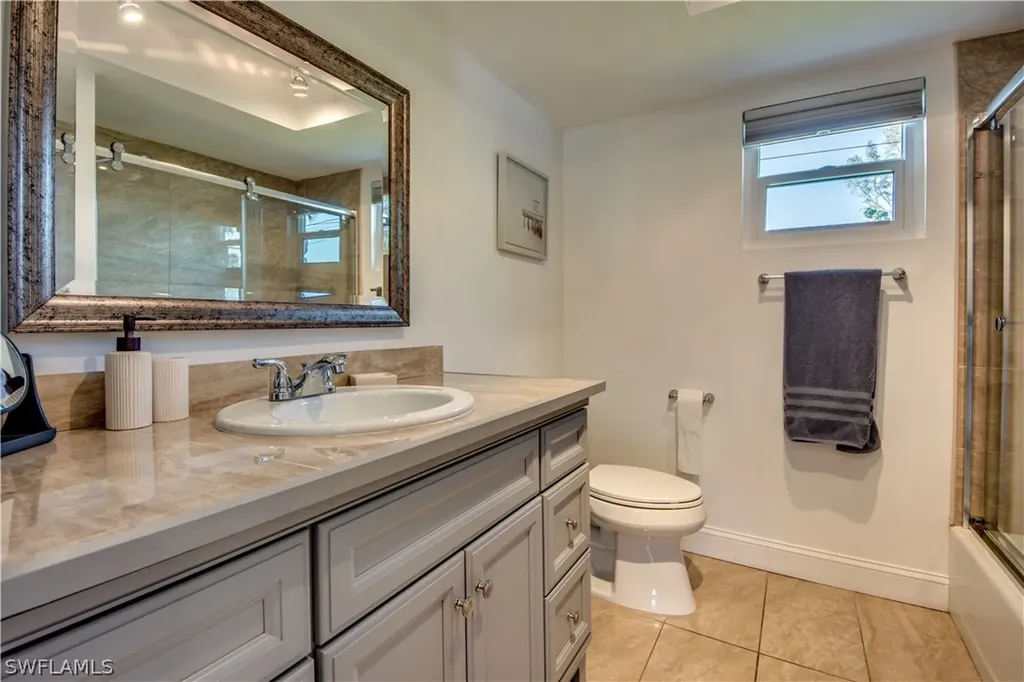 4113 SE 9th Court Cape Coral FL 33904