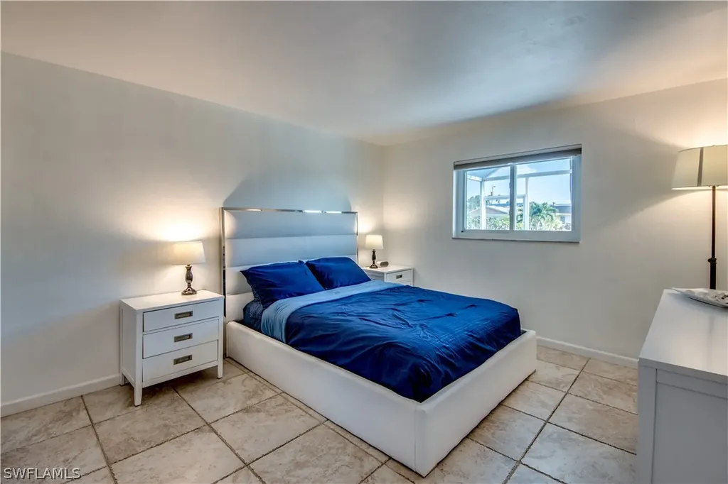 4113 SE 9th Court Cape Coral FL 33904