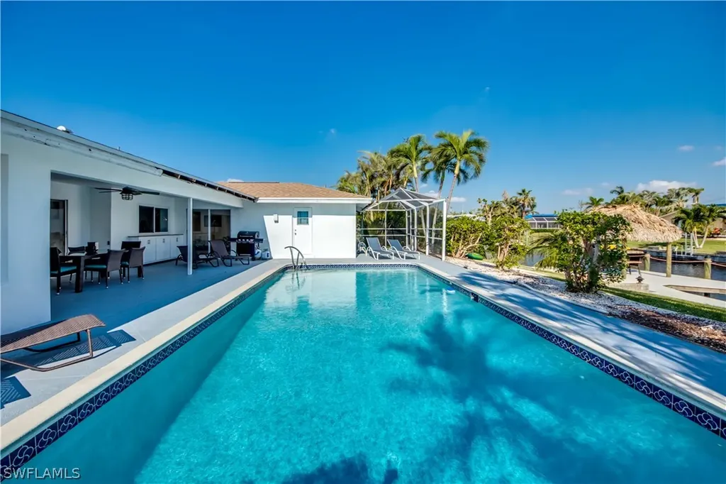 4113 SE 9th Court Cape Coral FL 33904