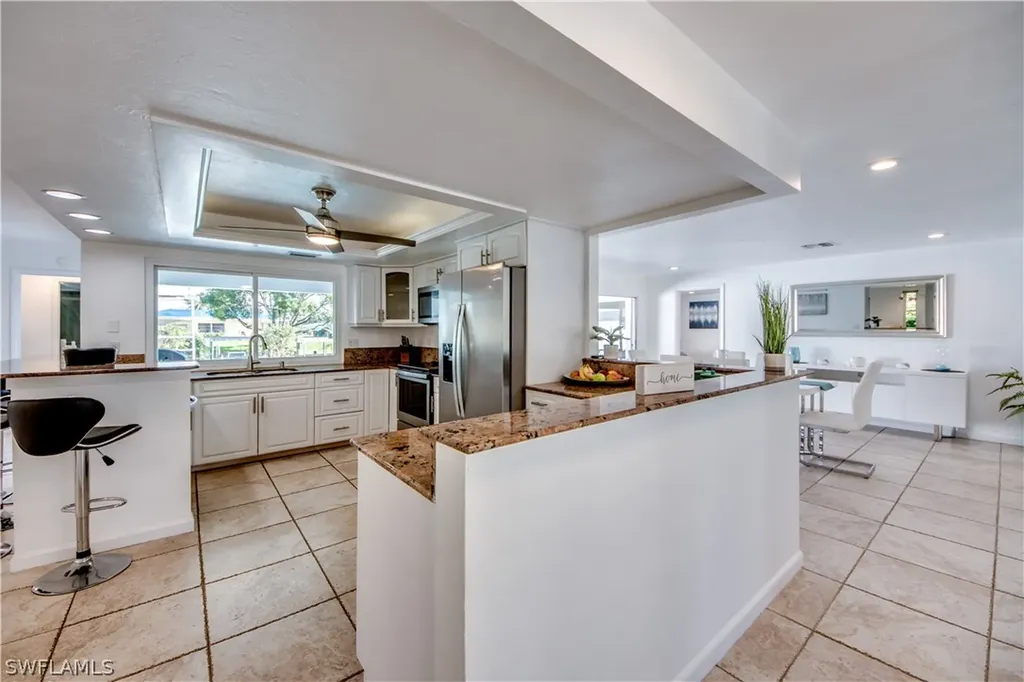 4113 SE 9th Court Cape Coral FL 33904