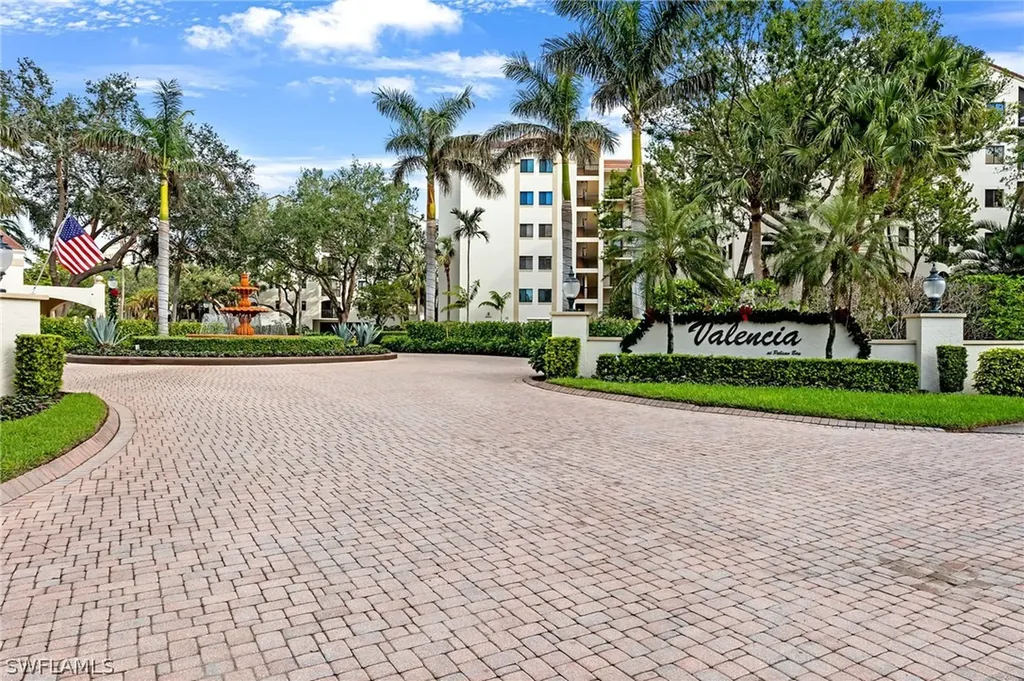 6520 Valen Way Naples FL 34108