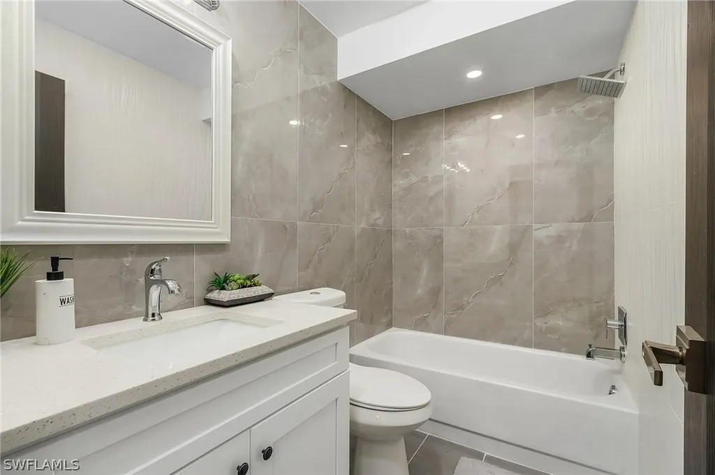 5841 Rattlesnake Hammock Road Naples FL 34113