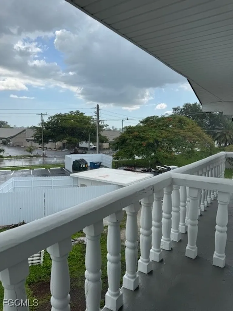 3704 Broadway Fort Myers FL 33901