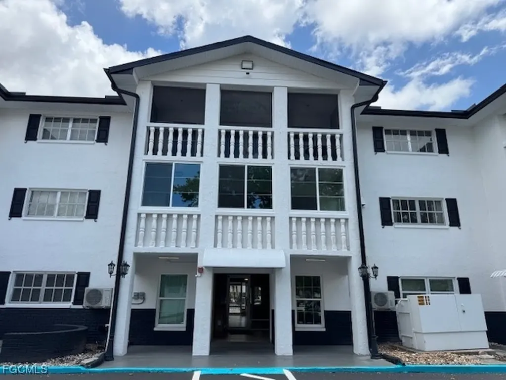 3704 Broadway Fort Myers FL 33901