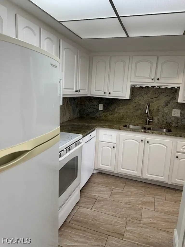 3704 Broadway Fort Myers FL 33901