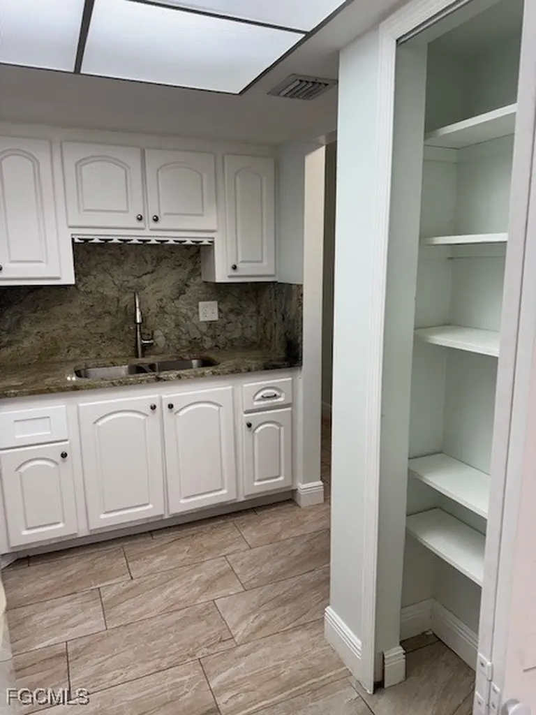 3704 Broadway Fort Myers FL 33901