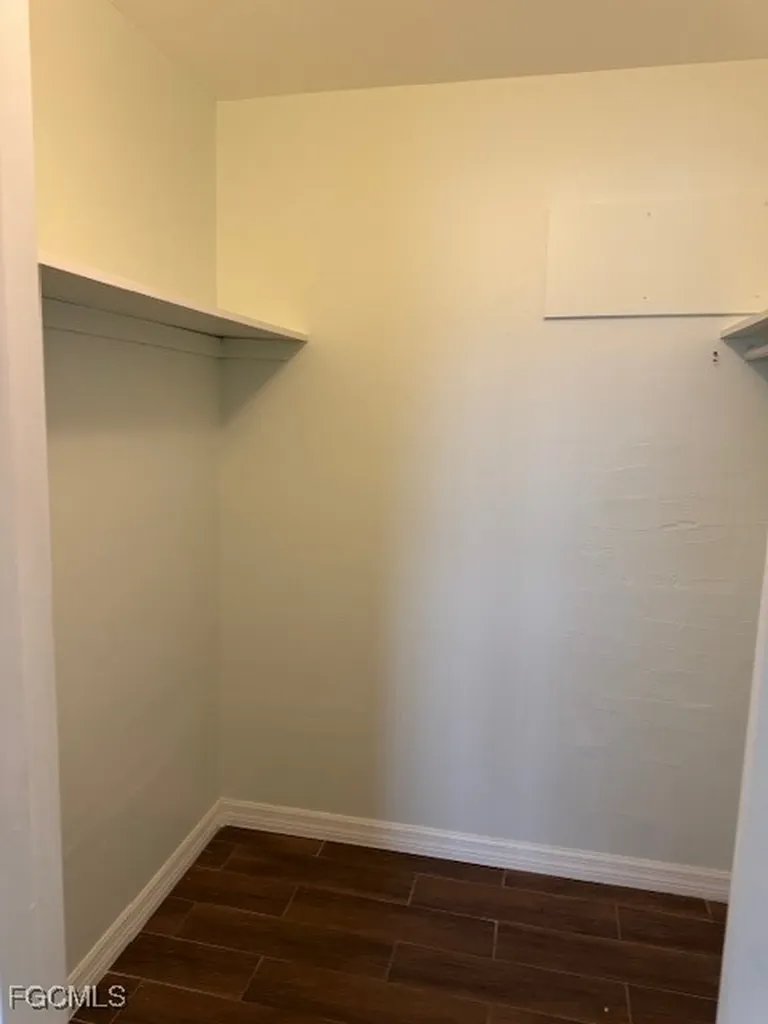 3704 Broadway Fort Myers FL 33901