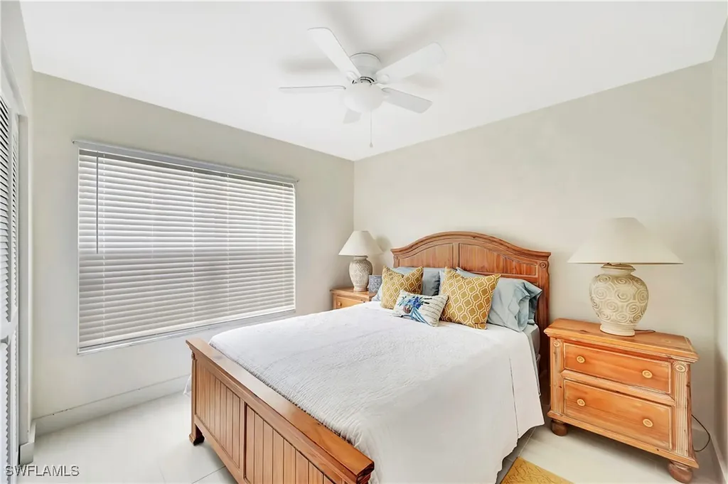 1925 Courtyard Way Naples FL 34112