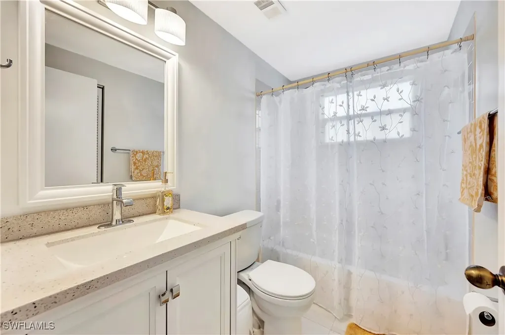 1925 Courtyard Way Naples FL 34112