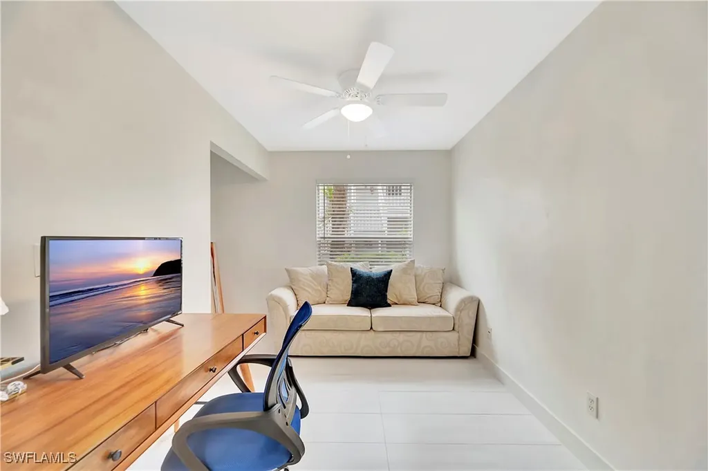 1925 Courtyard Way Naples FL 34112