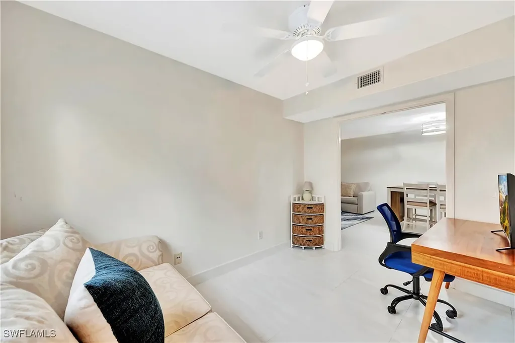 1925 Courtyard Way Naples FL 34112