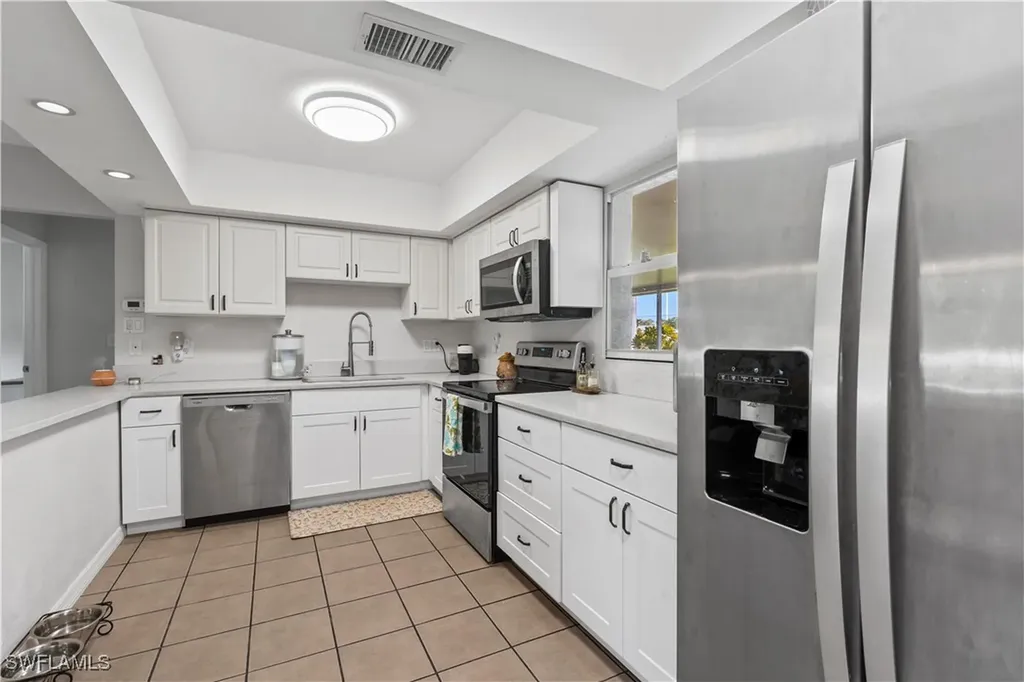 9948 Almetta Avenue Fort Myers FL 33919