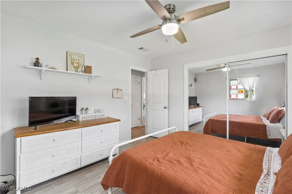 9948 Almetta Avenue Fort Myers FL 33919