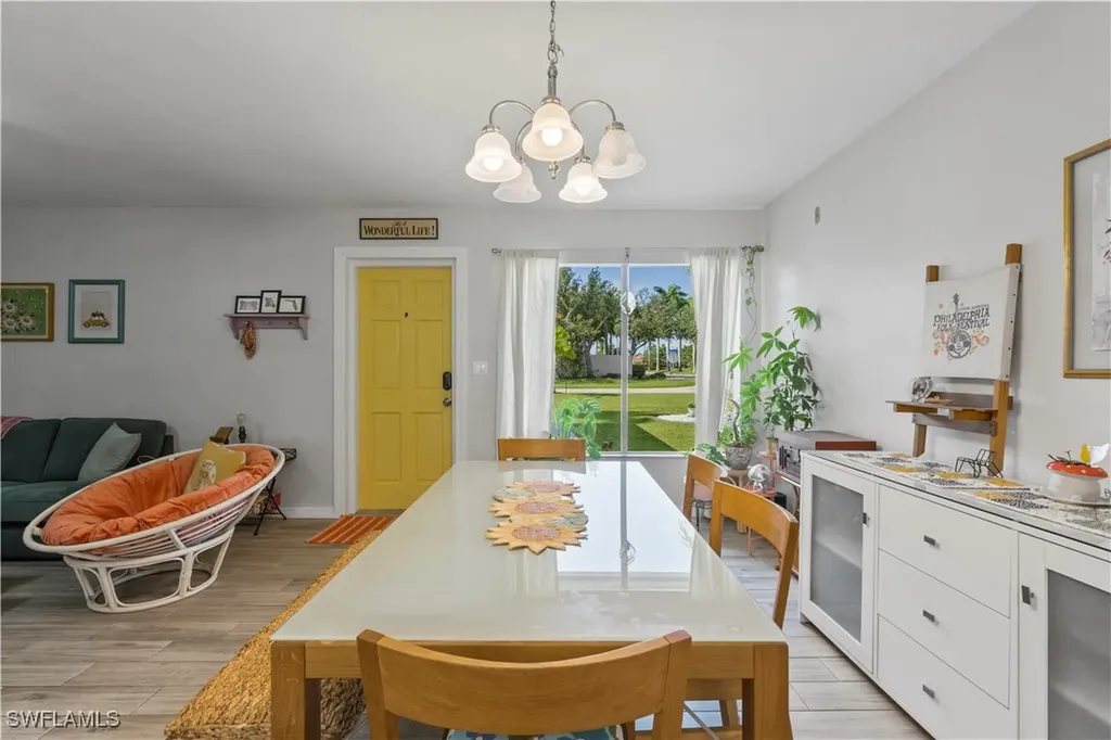 9948 Almetta Avenue Fort Myers FL 33919