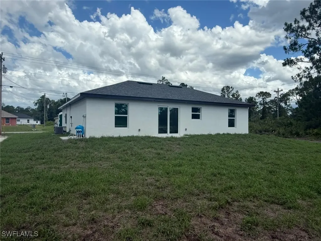 322 Mcarthur Boulevard Lehigh Acres FL 33974