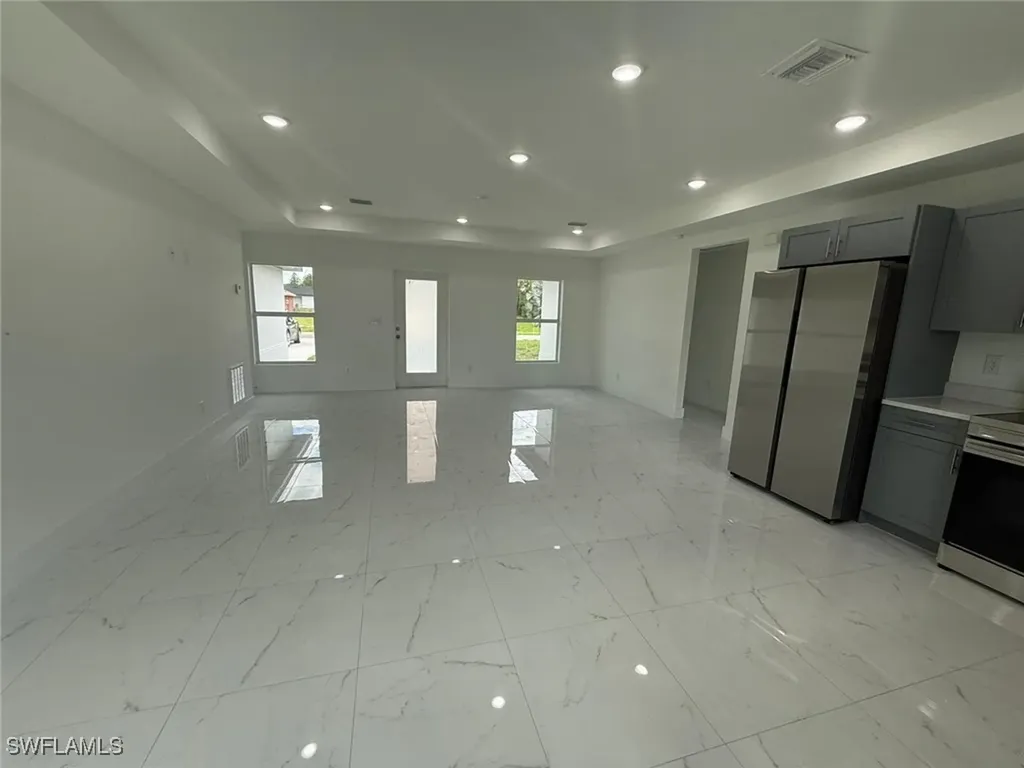 322 Mcarthur Boulevard Lehigh Acres FL 33974