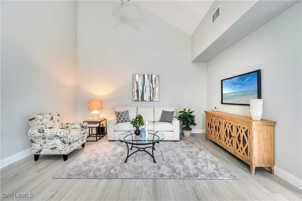 4404 Preserve Way Naples FL 34109