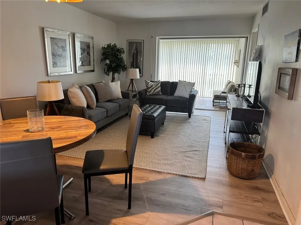 1900 Alamanda Drive Naples FL 34102