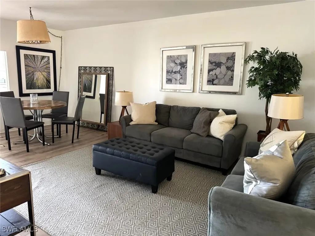 1900 Alamanda Drive Naples FL 34102