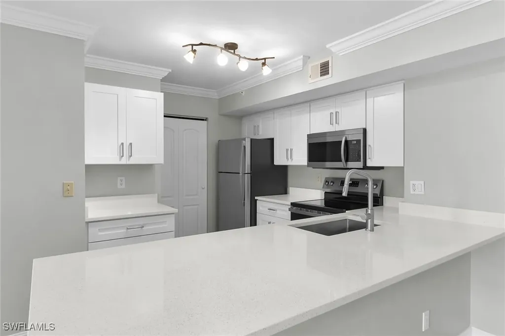 1835 Florida Club Circle Naples FL 34112