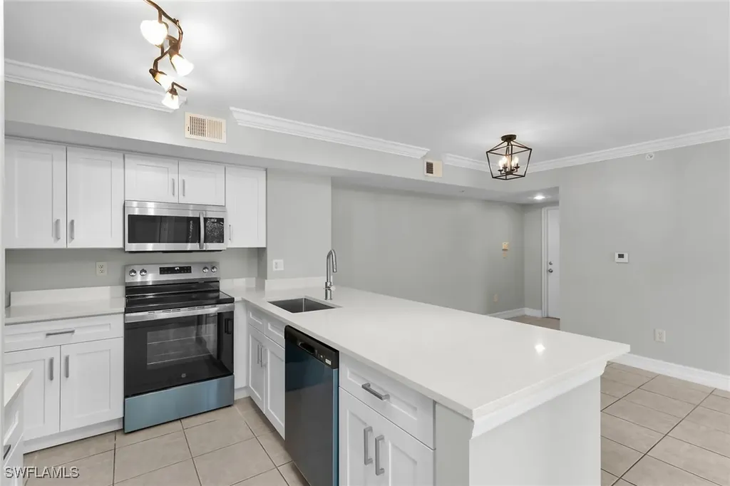 1835 Florida Club Circle Naples FL 34112