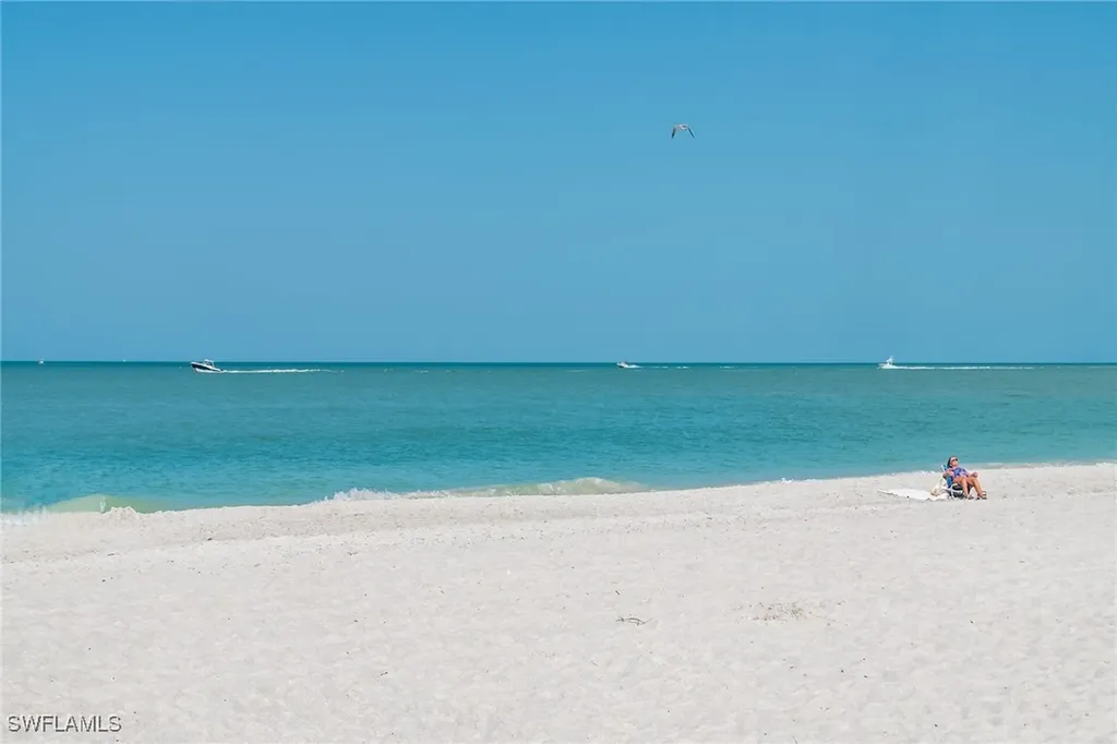 1835 Florida Club Circle Naples FL 34112