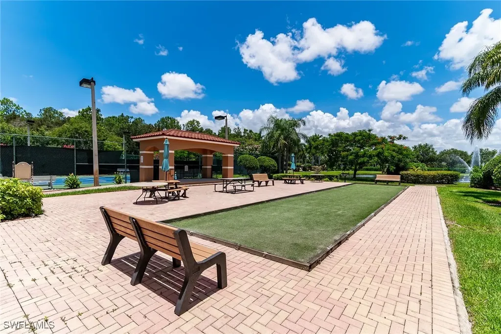 1835 Florida Club Circle Naples FL 34112