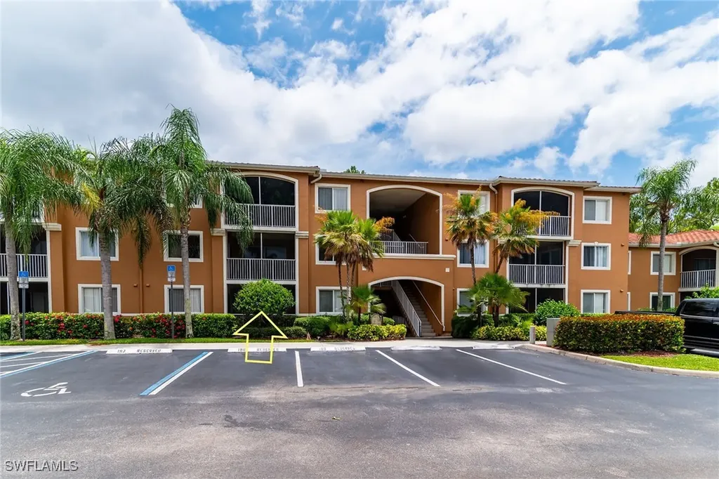 1835 Florida Club Circle Naples FL 34112