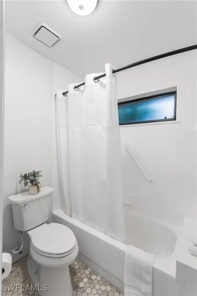 65 Tahiti Road Marco Island FL 34145