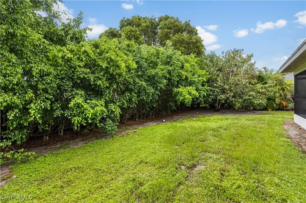 65 Tahiti Road Marco Island FL 34145