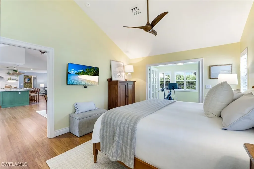 2319 Queens Way Naples FL 34112