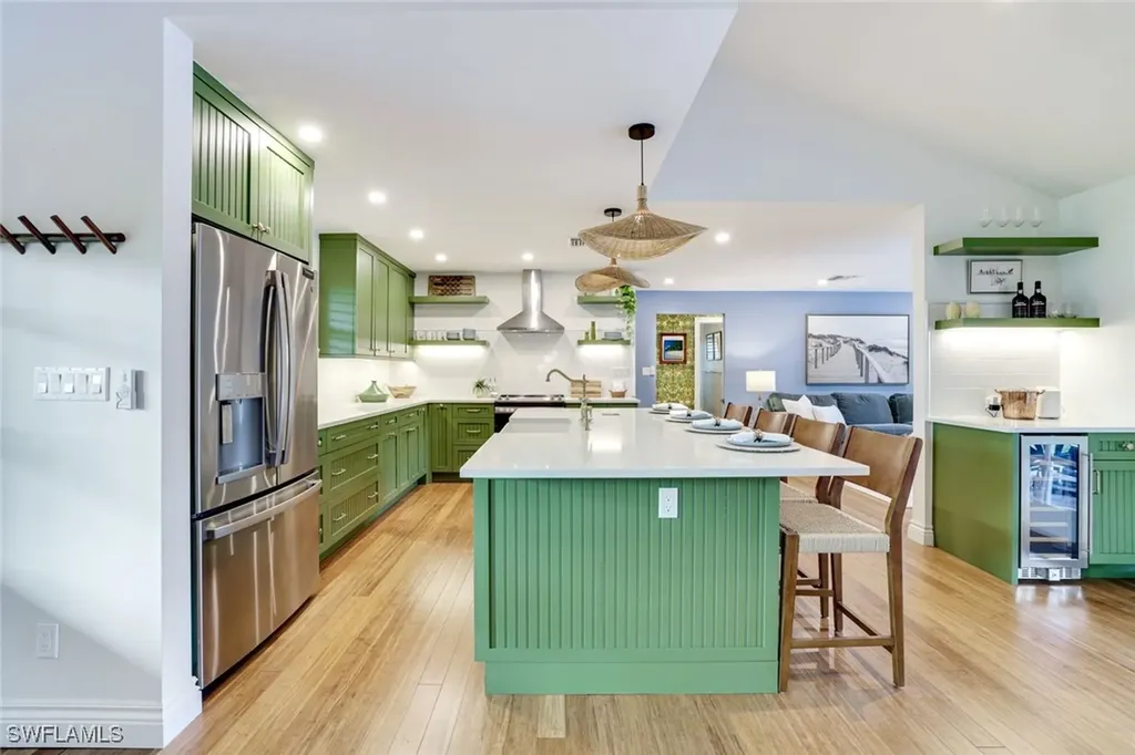 2319 Queens Way Naples FL 34112