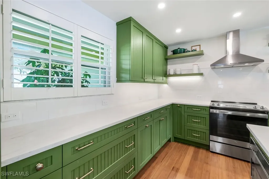 2319 Queens Way Naples FL 34112