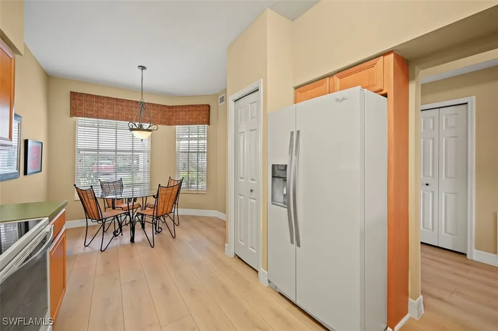 1920 Willow Bend Circle Naples FL 34109