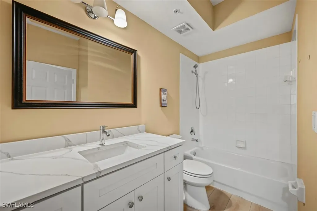 1920 Willow Bend Circle Naples FL 34109