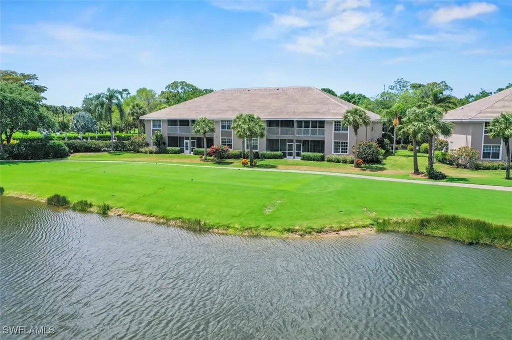 1920 Willow Bend Circle Naples FL 34109