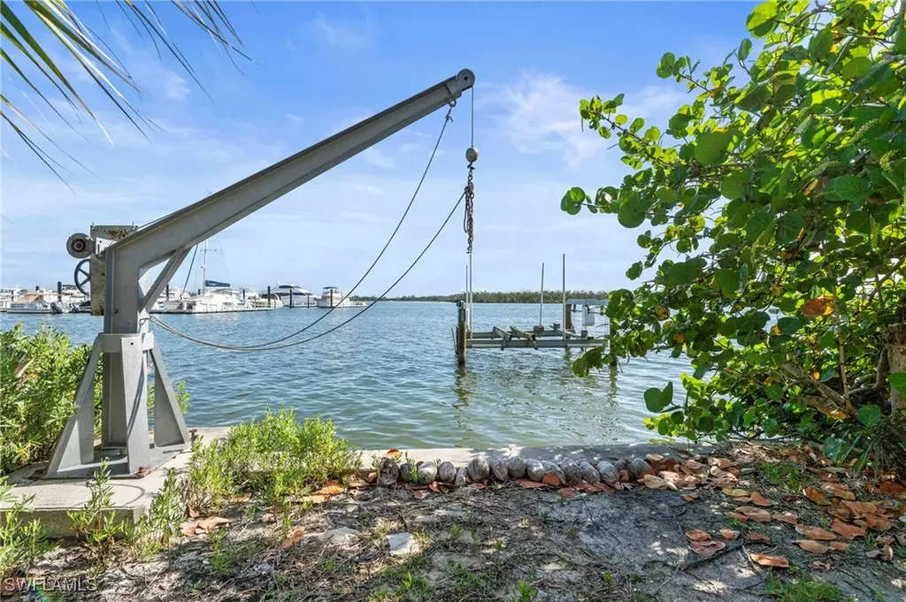 4851 Dolphin Lane Fort Myers Beach FL 33931