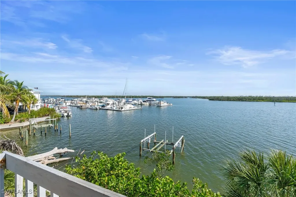 4851 Dolphin Lane Fort Myers Beach FL 33931