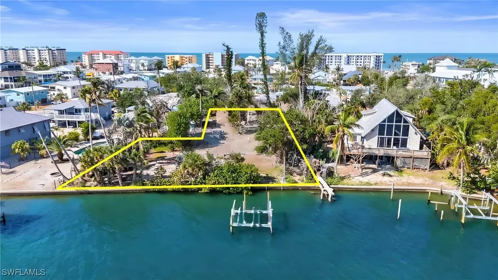 4851 Dolphin Lane Fort Myers Beach FL 33931