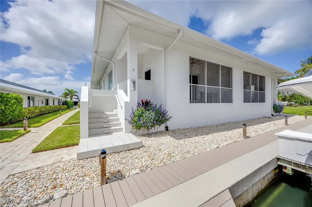 1395 Curlew Avenue Naples FL 34102